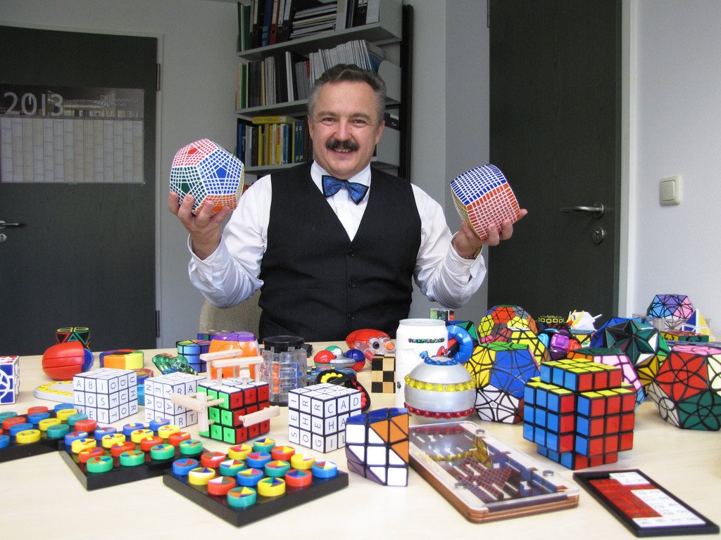 Prof. Dr. Martin Kreuzer